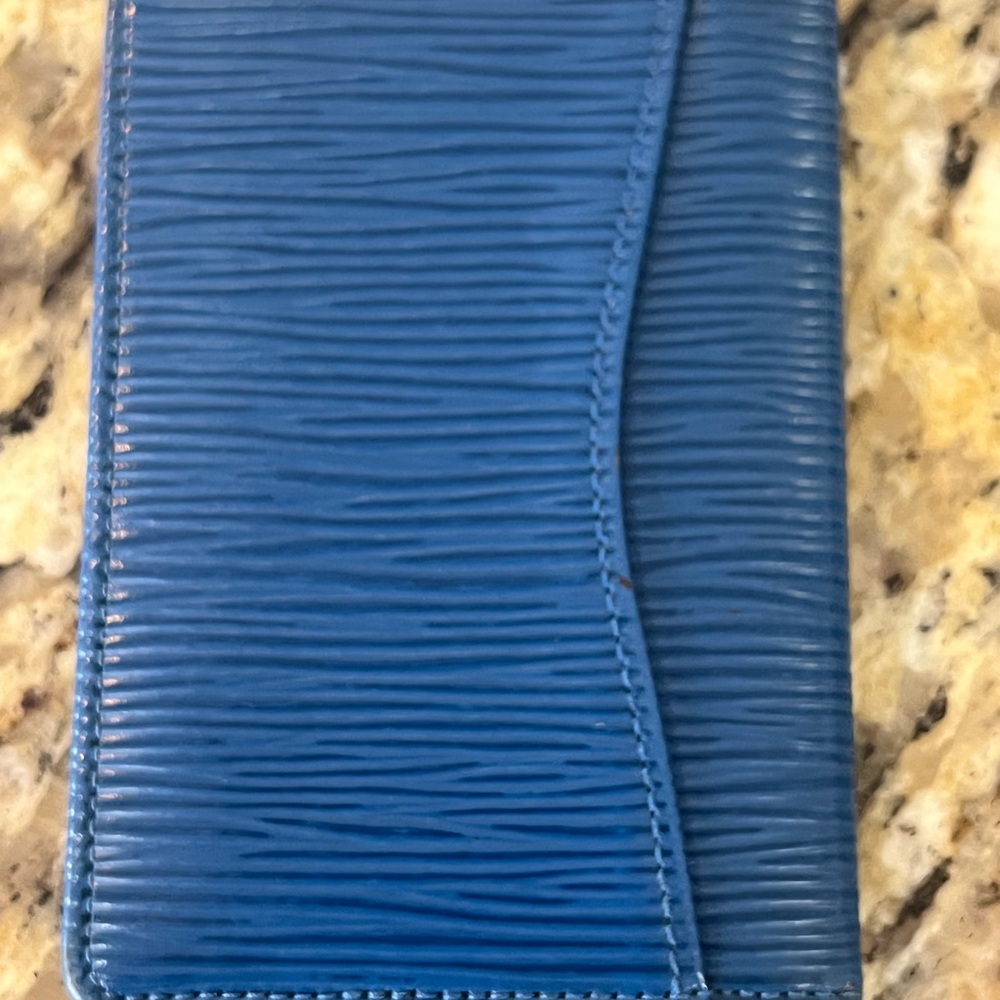 Louis Vuitton Blue Epi Card Holder pocket organizer - Picture 5 of 7
